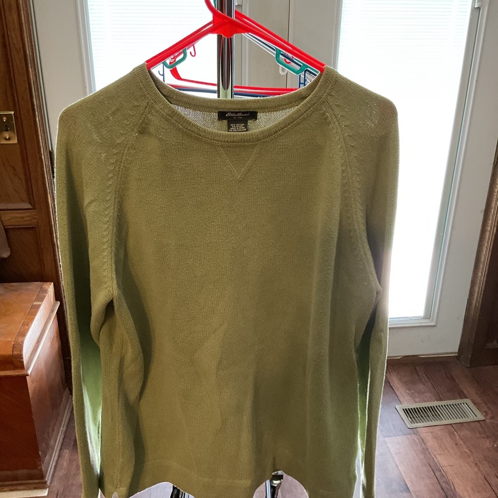 Eddie Bauer Light Olive Crew Neck Sweater